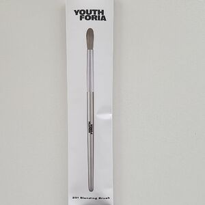 Youth Foria Blending Brush